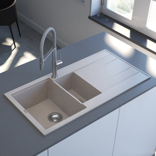 Bež mat dvodelna granitna sudopera sa hrom sifonom i drvenom daskom