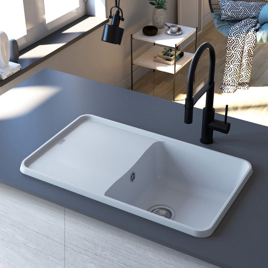 Bela mat jednodelna granitna sudopera sa oceđivačem, hrom sifonom i drvenom daskom